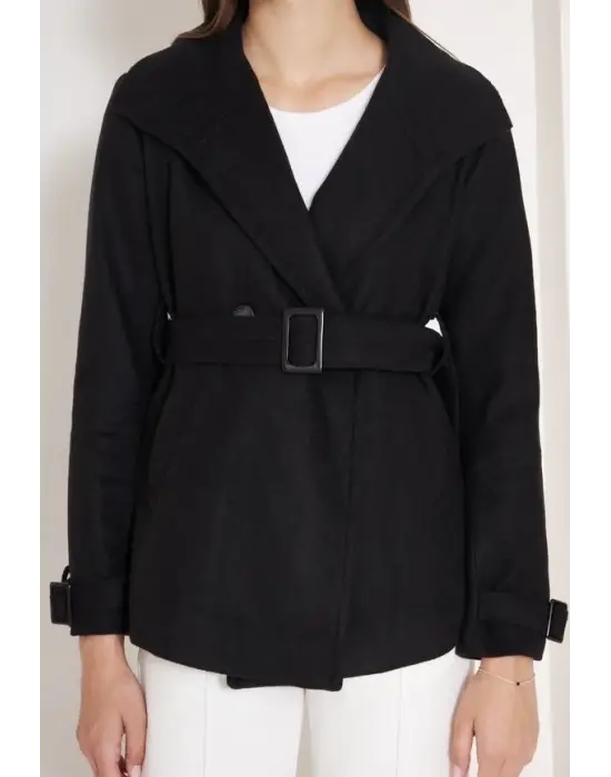 Tokalı Kısa Düz Kaşe