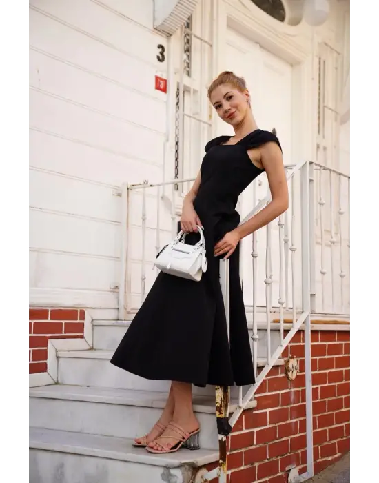 U Yaka Prenses Elbise Siyah S255101