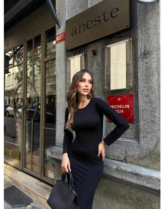 Uzun Kollu Uzun Elbise