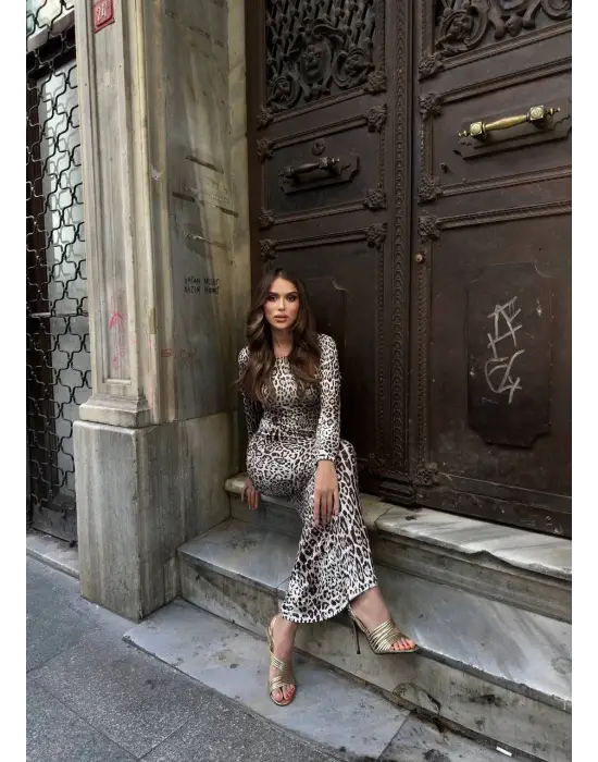Uzun Leopar Desenli Elbise
