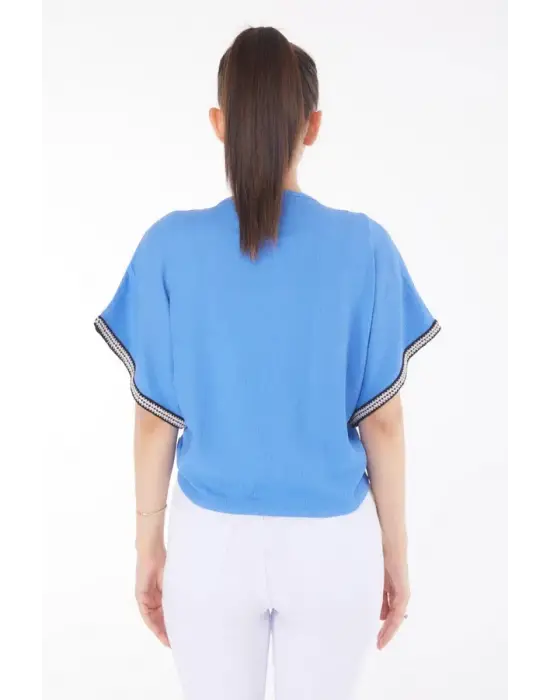 V Yaka Büzgülü Detaylı Bluz