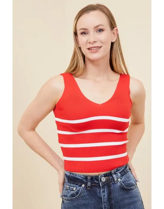 V Yaka Çizgili Triko Atlet