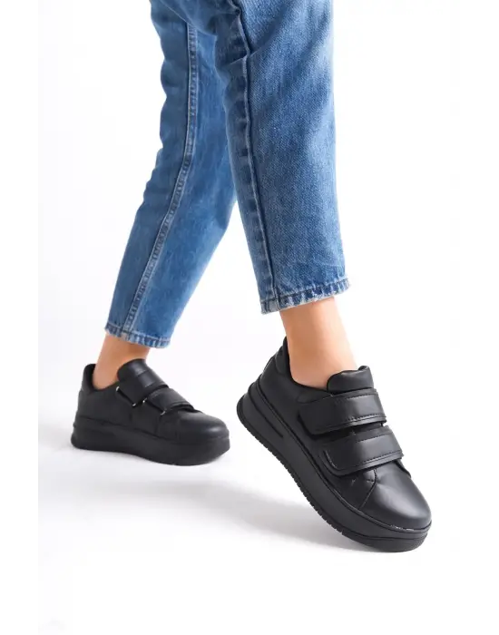 Valencıa Bağcıksız Cırt Cırtlı Ortopedik Taban Kadın Sneaker Spor Ayakkabı St - Siyah