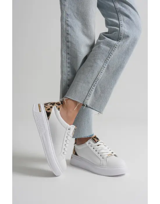 Vega Leopar Detaylı Beyaz Kadın Spor Ayakkabı