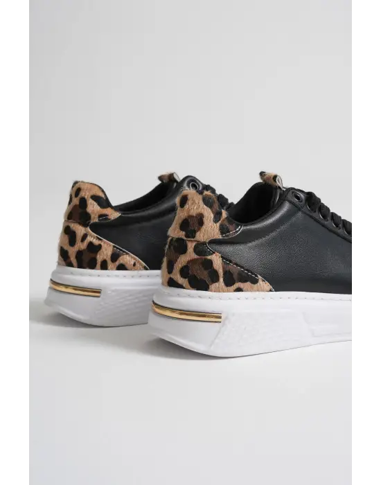 Vega Leopar Detaylı Siyah Kadın Spor Ayakkabı