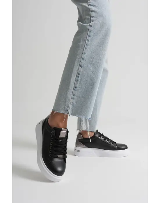 Vega Platin Detaylı Siyah Kadın Spor Ayakkabı