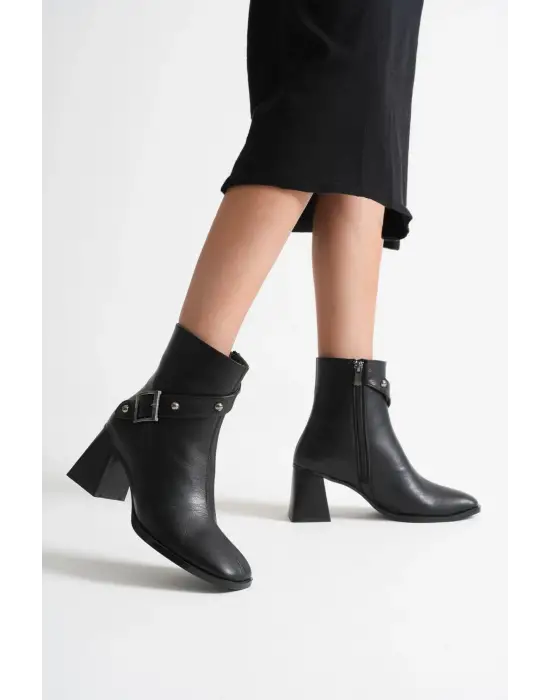 Vera Kadın Siyah Topuklu Bot