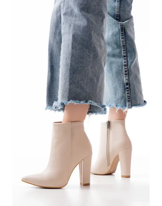 Bej Yüksek Topuklu Fermuarlı Kadın Bot