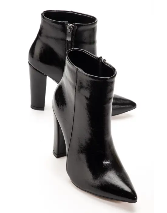 Vrt-4801  Siyah Kırışık Rugan Yüksek Kalın Topuklu Fermuarlı Kadın Bot