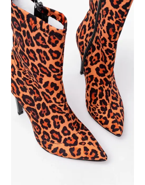 Leopar Yüksek İnce Topuklu Fermuarlı Kadın Bot