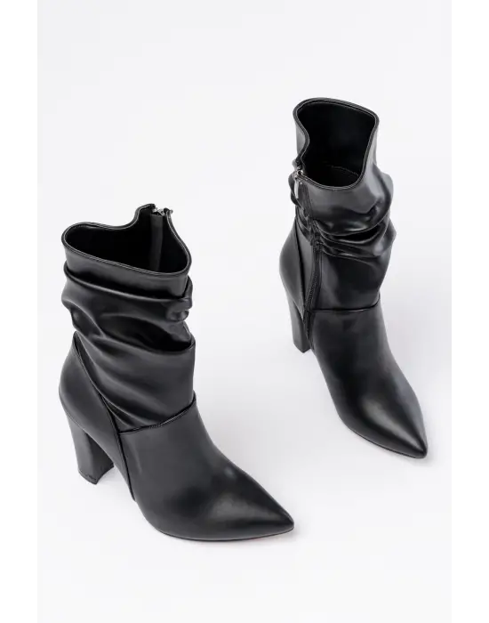 Siyah Yüksek Kalın Topuklu Körüklü Fermuarlı Kadın Bot