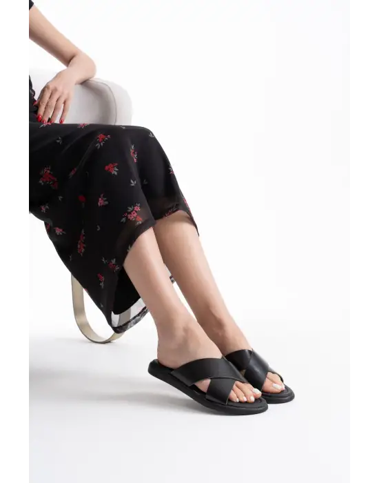 Weasley Siyah Hakiki Deri Terlik