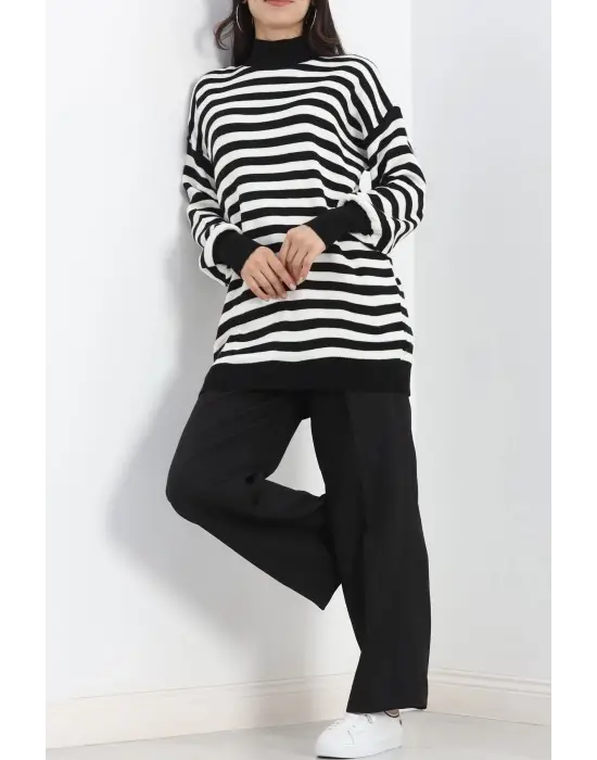 Yarım Balıkçı Yaka Çizgili Oversize Triko Kazak Siyahbeyaz