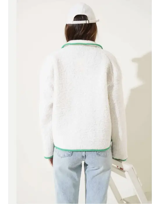 Yeşil Fermuar Cepli Kuzu Mont Beyaz T1085