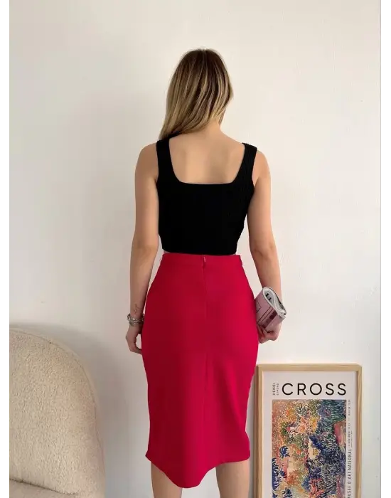 Yırtmaçlı Esnek Kumaş Midi Boy Etek Koyu Kırmızı