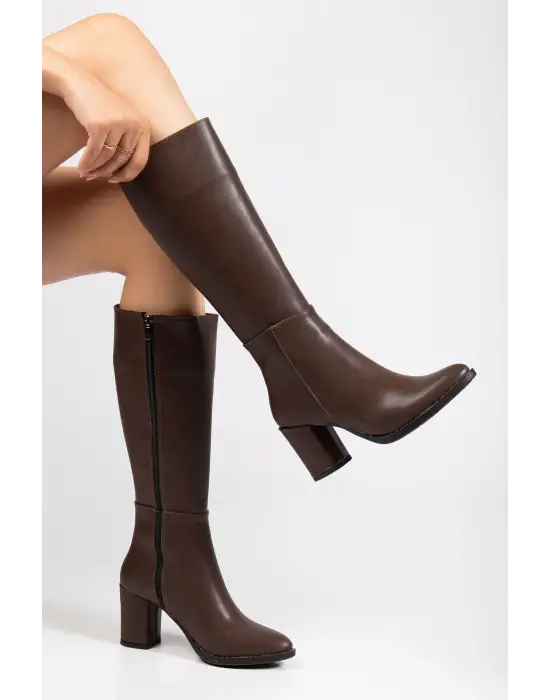 Ysn-4422 Kahve Topuklu Kadın Çizme
