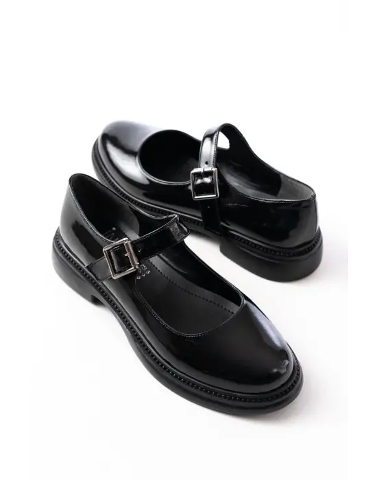 Siyah Rugan Günlük Bayan Ayakkabı