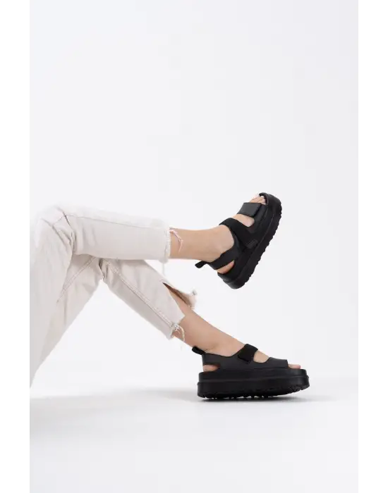 Zeta Siyah Kadın Sandalet