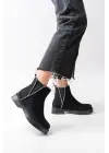 Siyah Süet Taş Aksesuarlı Lastikli Günlük Kadın Bot