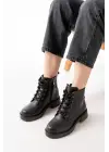 Siyah Galata Bağcıklı Fermuarlı Günlük Kadın Bot