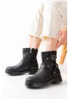 Siyah Toka Aksesuarlı Fermuarlı Günlük Kadın Bot