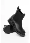 Siyah Lastikli Günlük Kadın Bot