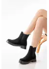 Siyah Süet Lastikli Günlük Kadın Bot