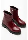 02-3033 Bordo Kırışık Rugan Fermuarlı Günlük Kadın Bot