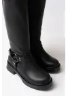 02-312 Siyah Toka Aksesuarlı Fermuarlı Günlük Kadın Çizme