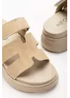 24422-HERMES Bej Dolgu Topuk Kadın Sandalet