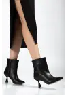4701 Siyah Cilt  Kare Topuk Günlük Kadın Bot