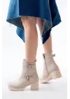 5109-3027 Bej Topuklu Fermuarlı Günlük Kadın Bot