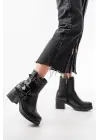 Siyah Toka Aksesuarlı Fermuarlı Topuklu Günlük Kadın Bot