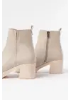 Bej Lastikli Fermuarlı Kalın Topuklu Günlük Kadın Bot