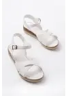 692-564 Beyaz Ortopedik Taban Çapraz Tokalı Kadın Sandalet