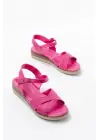 692-564 Fuşya Ortopedik Taban Çapraz Tokalı Kadın Sandalet