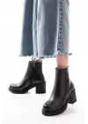 Siyah Fermuarlı Kalın Topuklu Günlük Kadın Bot
