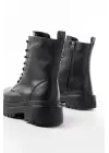 Siyah Bağcıklı Fermuarlı Günlük Kadın Bot