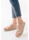 Bej Lastikli Kadın Sandalet