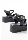 861-1005 Siyah Günlük Çapraz Dolgu Topuk Kadın Sandalet