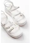 861-1222 Beyaz Tokalı Bilekten Bağlamalı Dolgu Kadın Sandalet