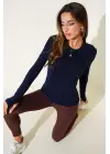 Basic Parmak Geçirme Detaylı Bluz Lacivert T4266