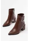 Kahverengi Toka Aksesuarlı Topuklu Fermuarlı Günlük Kadın Bot