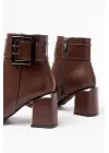 Kahverengi Toka Aksesuarlı Topuklu Fermuarlı Günlük Kadın Bot