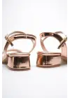 Kadın Rose Gold Taş Detaylı Kalın Topuklu Şık Sandalet TR20MY26F