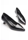 Kadın Siyah Kırışık Rugan Kısa Topuklu Stiletto Ayakkabı TR20MS03C