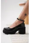 Kadın Siyah Rugan Bilekten Baretli Günlük Ayakkabı TR06MS01A