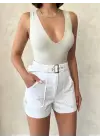 Kemer Detaylı Gabardin Şort Beyaz S25289