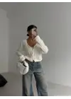 Küçük Düğmeli Küçük Örgülü Triko Hırka Beyaz