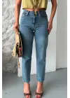 Mom Fit Kar Yıkama Bıyık Detaylı Jeans Pantolon D2006
